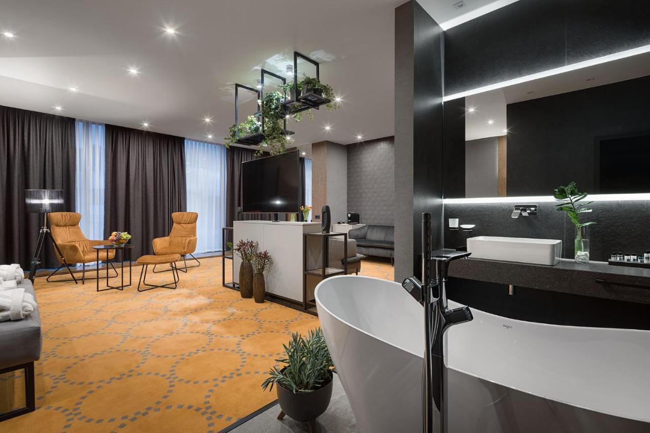 Hotel Raymond Truszkavec Kültér fotó